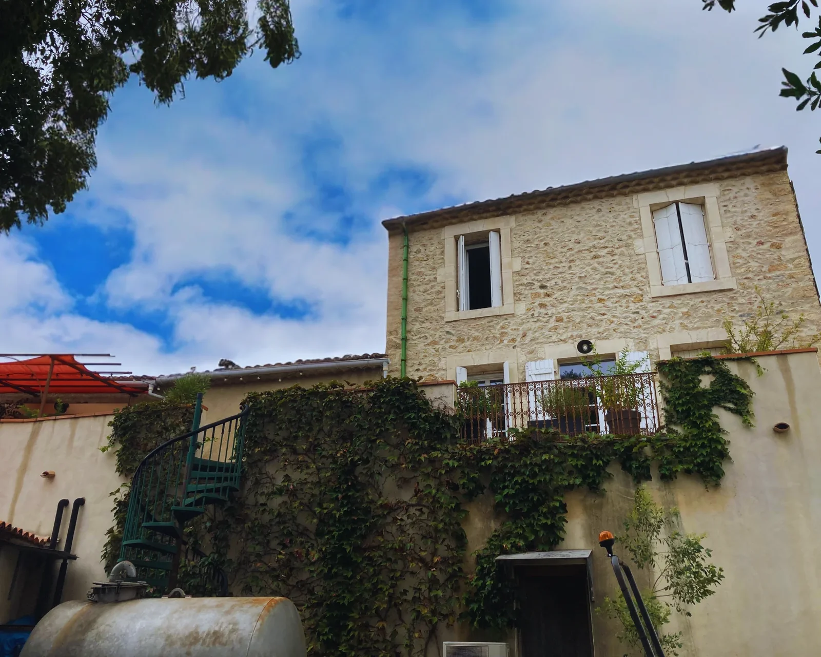 Domaine la Folie Vigneronne — architecture