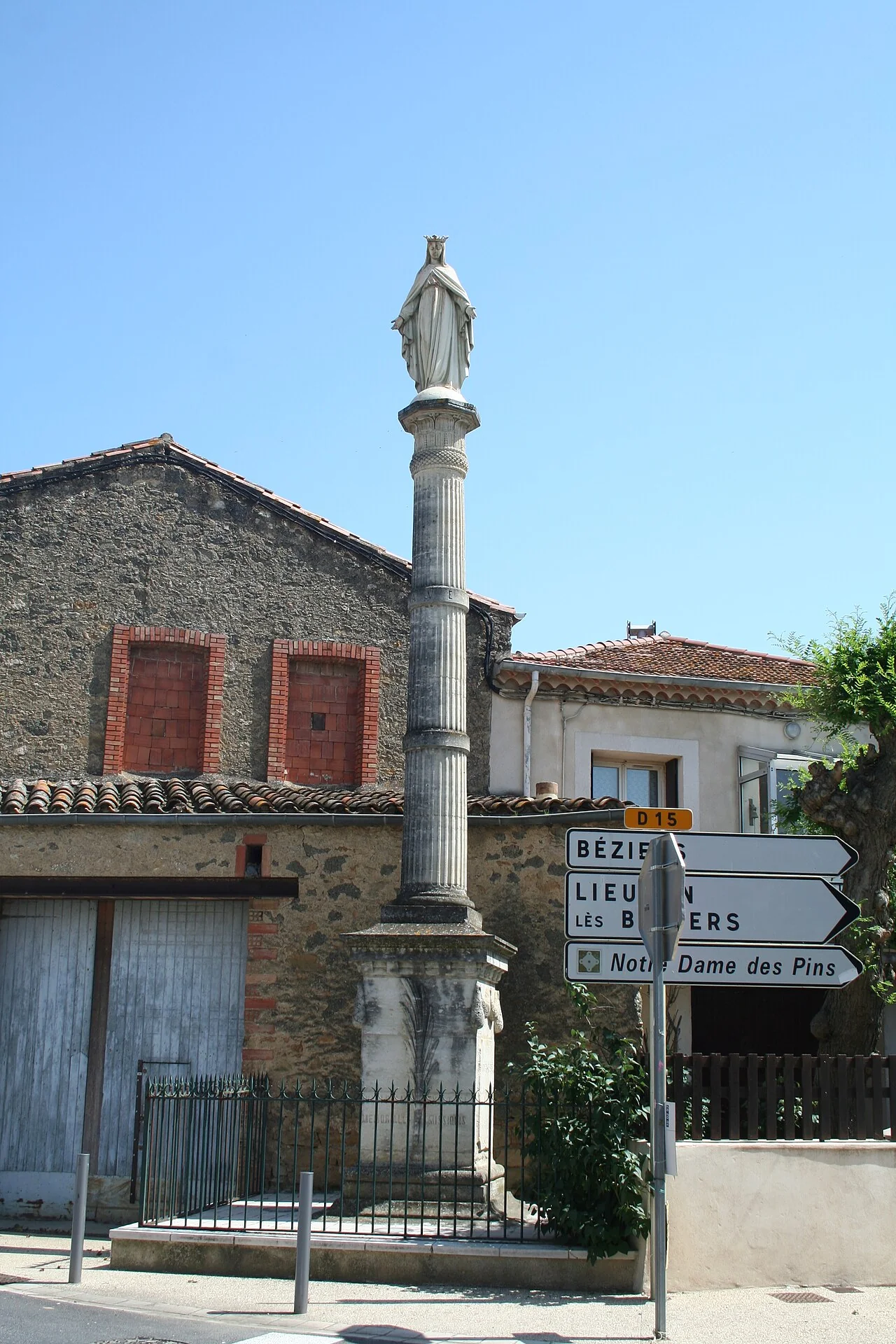 Espondeilhan — File:Espondeilhan vierge.JPG