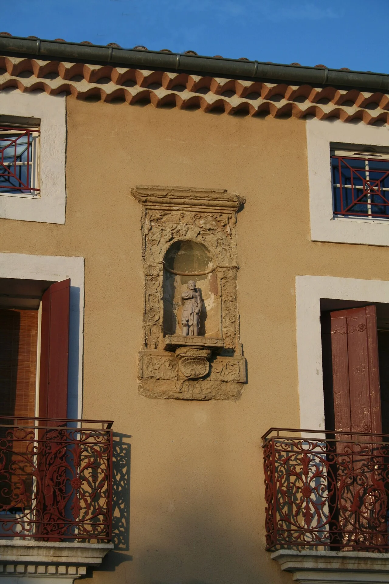 Espondeilhan — File:Espondeilhan Saint-Roch.jpg